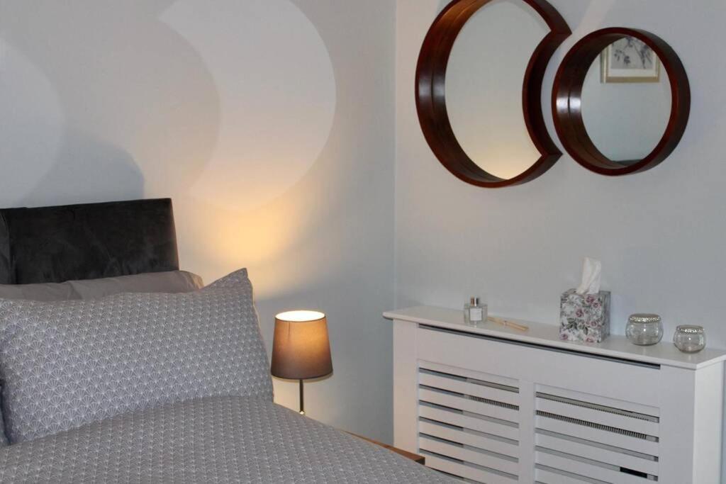 Boutique 2-Bed Town Centre Apartment Ballina  Εξωτερικό φωτογραφία